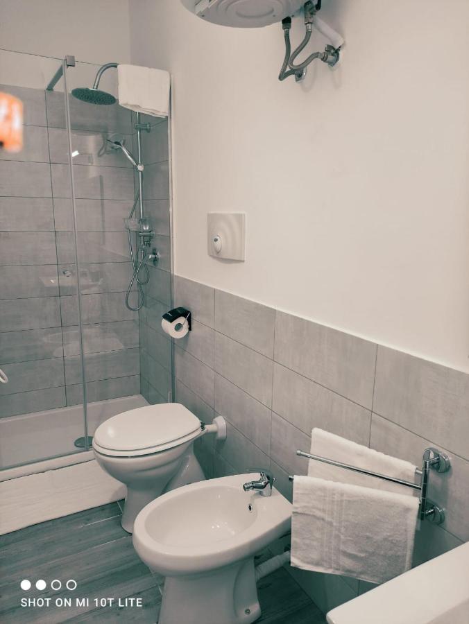 B&B Alighieri 97 Бари Экстерьер фото