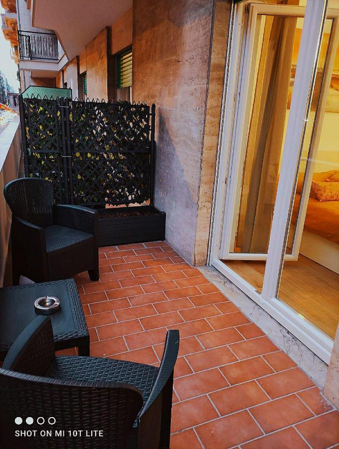 B&B Alighieri 97 Бари Экстерьер фото
